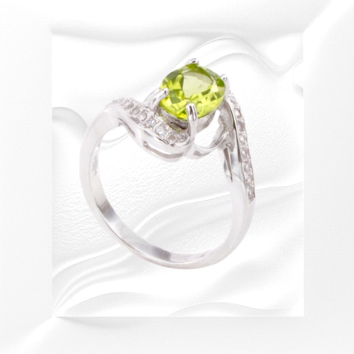 925 STERLING SILVER Ringwith olivine and Zircon