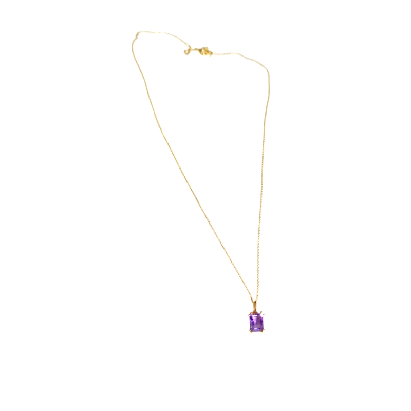 45 cm necklace in 18K gold with a rectangular 7×5 mm amethyst. Weight: 1.7 g. Elegant simplicity.