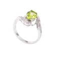 925 STERLING SILVER Ringwith olivine and Zircon