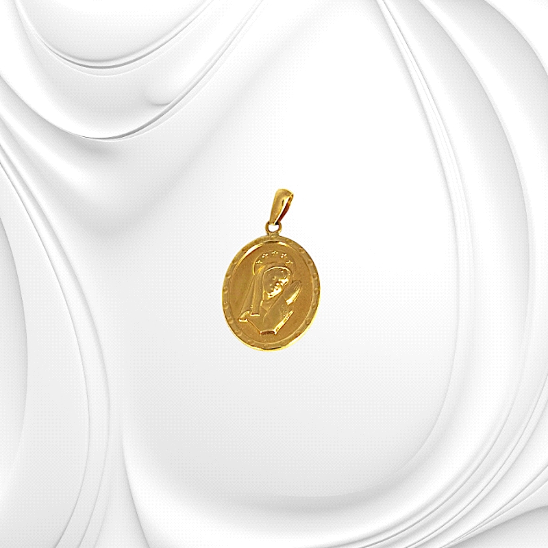 18K gold pendant featuring Virgen Niña in classic devotional style. Weight: 1.4g. Elegant and symbolic. 18K gold pendant featuring Virgen Niña in classic devotional style. Weight: 1.4g. Elegant and symbolic.