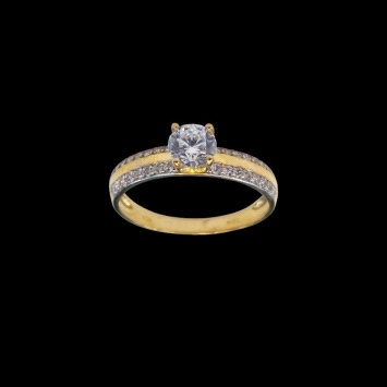 9K yellow gold ring with central zircon and dual-row accent stones. Weight: 1.98g.