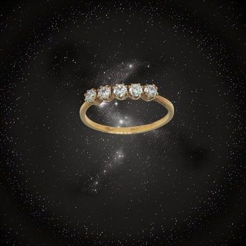 9K yellow gold ring with five round-cut zircon stones. Weight: 1.3g.